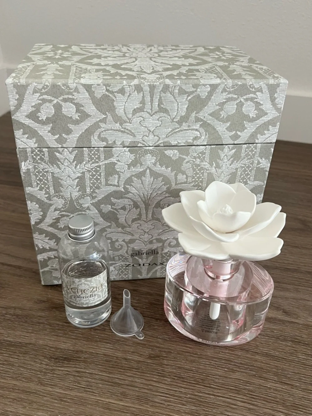 Venezia Porcelain Diffuser, “Gabriella”